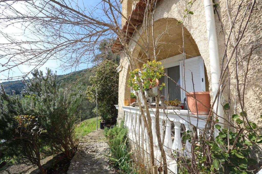 “Katerina'S Guest House” Kato Garouna Экстерьер фото